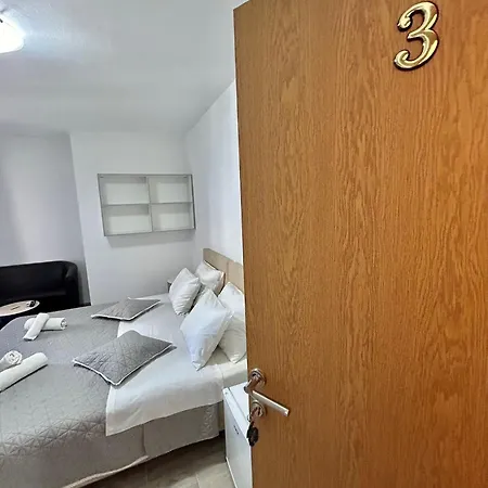 Apartment & Baltazar Podstrana