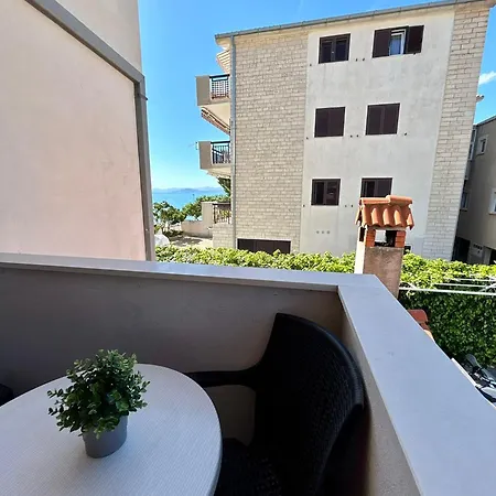 Apartment & Baltazar Podstrana